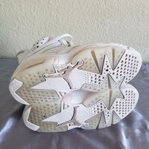 Jordan Womens Retro 6 Charm Ring Sneakers Shoes 5.5 Hard To Find!! - Picture 10 of 16